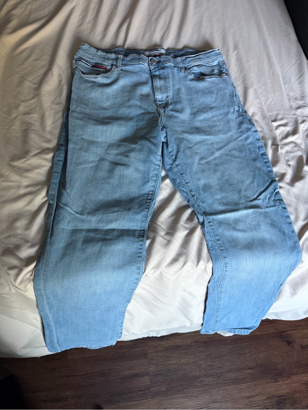 Vintage Tommy Hilfiger Tommy Jeans Mens 38x32 Blue Relaxed Straight Denim